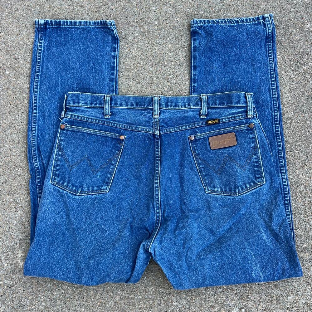 Vintage 90s Wrangler 13MWZ original fit cowboy cut jeans TAG 40x34